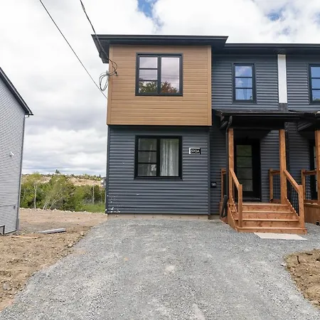 Glamorous New Townhouse - Business And Vacation Travel-3